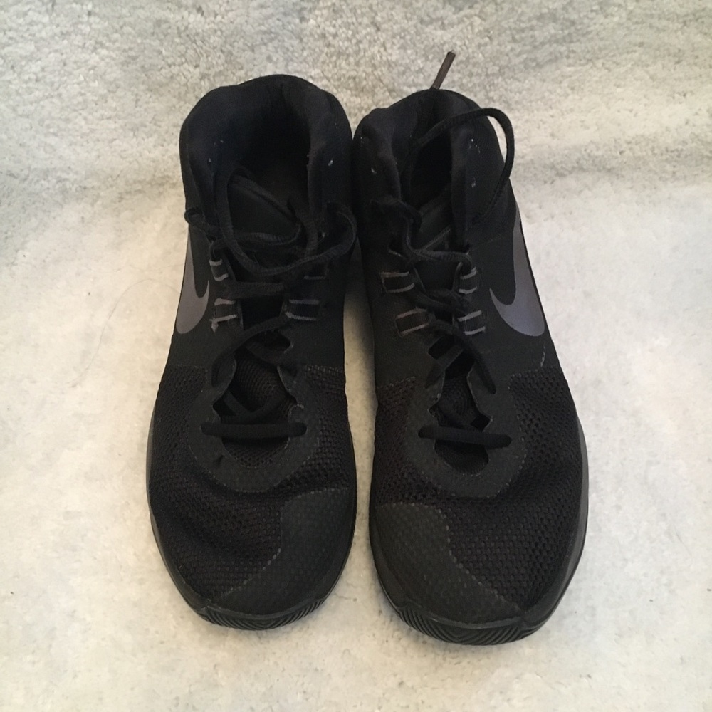 Men’s basketball high tops